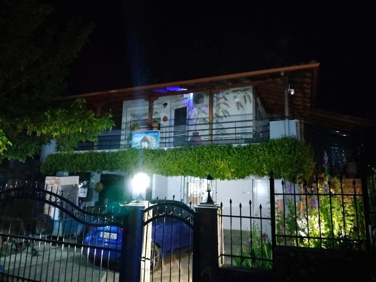 Adam'S Holiday House 2019 Karianí Kültér fotó