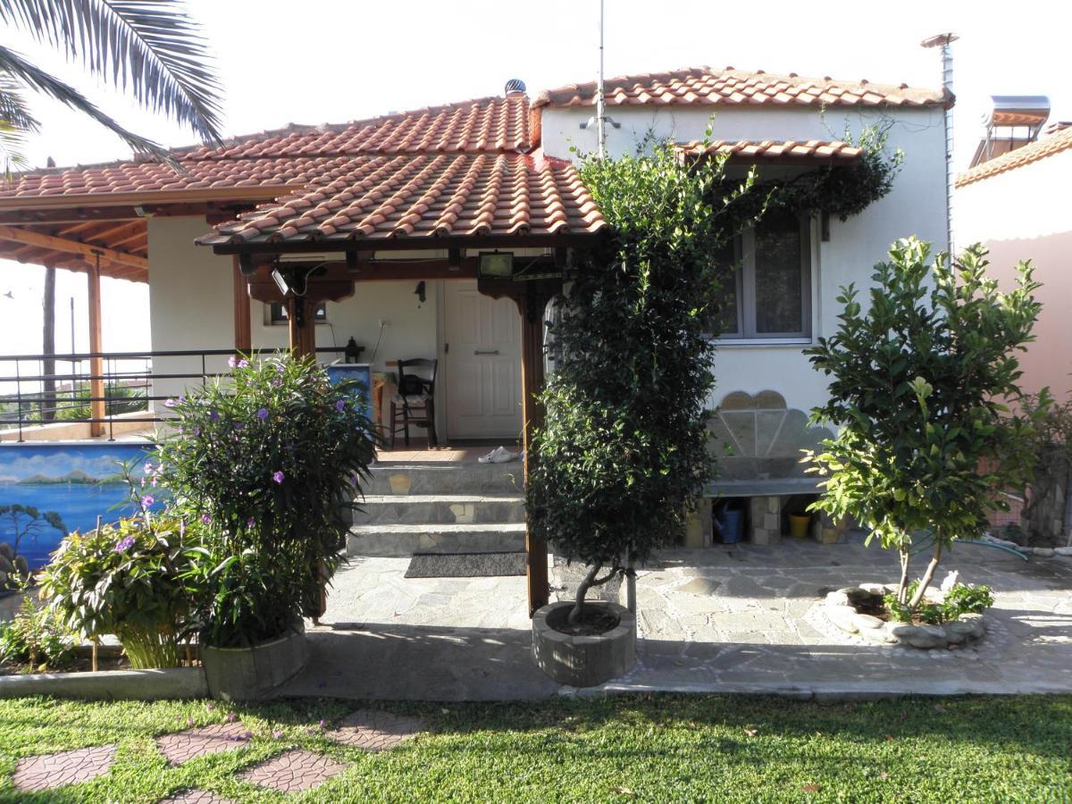 Adam'S Holiday House 2019 Karianí Kültér fotó